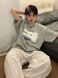 หลวม สไตล์อเมริกัน เสื้อยืดแขนสั้น ผู้หญิง ฤดูร้อน คู่รักแฟชั่นใหม่ หลวม เสื้อท่อนบน ผ้าฝ้าย Pure Comfort ระบายอากาศได้ดี