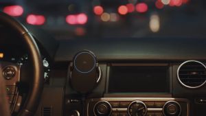 Xiaomi Mijia Wireless Car Charger 30W Auto Clamping Dual Cooling Fast Charging Car Phone Holder