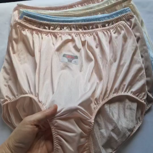 กางเกงในเอวสูง กางเกงในไนลอนคนแก่ กางเกงในคนอ้วน สีหวาน 3L แพ็ค6 ตัว เอว 42-48 นิ้ว Underwear for Plus Size Fashion Briefs