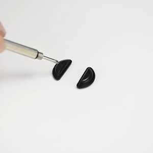 004 Nose Pad Kacamata Penyangga Hidung Pencegah Turun - Non Slip Silicone