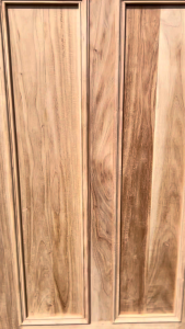 ประตูไม้เนื้อแข็ง ทึบลูกฟักเรียบ 4 ช่อง ไม่ตีลายคิ้วเสริม ประตูหนา 3.5ซม.