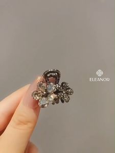 Kẹp tóc nữ càng cua Eleanor Accessories hình hoa đính đá phụ kiện tóc kẹp tóc mái mini 9383