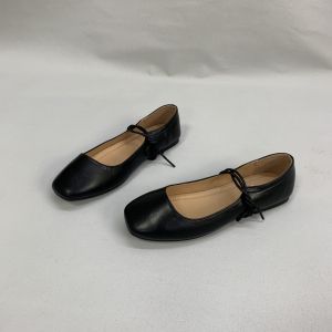 รองเท้าส้นแบน Mary Janes สไตล์หวานสำหรับผู้หญิง หัวเหลี่ยม หัวเข็มขัด หนัง PU ด้านใน ยาง รองเท้าแฟชั่นฤดูใบไม้ผลิและฤดูใบไม้ร่วง