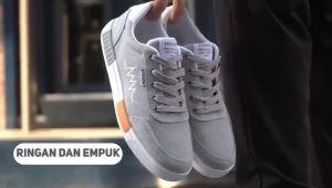 Leedoo Sepatu Casual Pria Sepatu Sneakers Pria Sepatu Slip On MC302 - sepatu cowok buat gaya ori