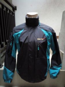 Jaket outdoor waterproof// taslan balon// anti air// jaket keren berkualitas