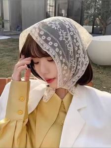 Retro Retro Lace Floral Headscarf สําหรับผู้หญิงฤดูร้อนสามเหลี่ยม Hairband น่ารักหวานขนาดเล็กอุปกรณ์เสริมผม