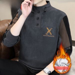 HENGYUANXIANG | เสื้อสเวตเตอร์คอปกสูงบุขนแกะหนาสำหรับผู้ชาย เสื้อยืดแขนยาว ทรงหลวม สไตล์ลำลอง แฟชั่นฤดูหนาว โพลีเอสเตอร์ 100%