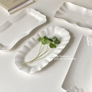 Elegant White Engraved Cake Plate Sushi Plate French Style Western Dinner Plate Breakfast Plate Oval Shape Porcelain Dish