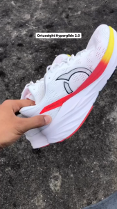 Sepatu Running Ortuseigt Berbagai Warna Untuk Pria dan Wanita Anti Selip Size 38-44