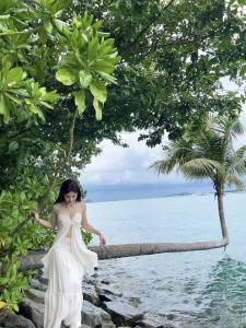 French Style Halter Neck Two-Piece Set Fairy Long Skirt Sensation Initial Love Beach Vacation Maxi Dress Summer Holiday Wind