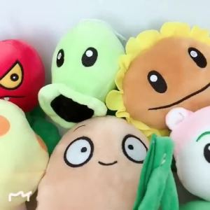 Full Set New Plants vs. Zombies Plush Toys Peashooter Ice Flower Sunflower Keychains Childrens Dolls