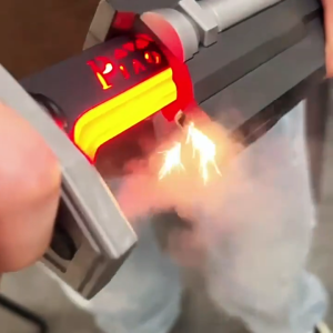 ดาบของเล่น ดาบเลเซอร์ 80CM ดึงออกมาก็มีประกายไฟและพ่นหมอกได้ ไฟ RGB ปรับได้ เปลี่ยนสีสวยงาม 7 สี ดาบคาทานะ ของขวัญคริสต์มาส