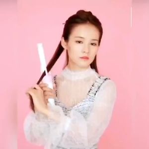 Living Home Catokan Keriting Rambut 7875 Kekinian Minimalis Styling Rambut Curly Panas Dengan Cepat Panjang 34 Cm Warna Pink