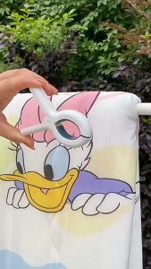 ไม้หนีบผ้า คลิปหนีบผ้าห่ม คลิปหนีบผ้ากันลมขนาดใหญ่ ผ้าปูที่นอน คลิปหนีบพลาสติกที่หนีบผ้า พลาสติกอย่างดี ไม่กรอบง่าย แบบตัวใหญ่ (แพ็ค 3 ชิ้น) ใช้สำหรับหนีบผ้าห่ม ผ้าขนหนู ตุ๊กตา หมอน