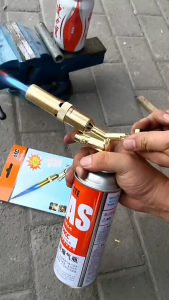 COD ปืนพ่นแก๊สทองเหลืองแท้รุ่นใหม่ | เปลวไฟอุณหภูมิสูงพิเศษ 1500°C | ระบบจุดระเบิดในตัว + อุปกรณ์เครื่องมือทำอาหาร | หัวปืนพ่นแก๊สแบบพกพา