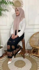Sarung Batik Motif Bintang Aceh Rayon Goyor Lembut Halus Adem Tebal Tidak Kaku Outfit Lebaran