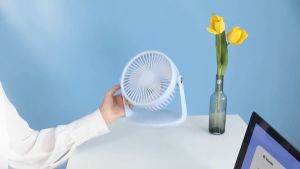 Quạt tích điện để bàn YOOBAO model F2P 10000mAh 3 mức gió thiết kế chắc chắn - Cổng sạc USB chạy liên tục 12 - 50 tiếng