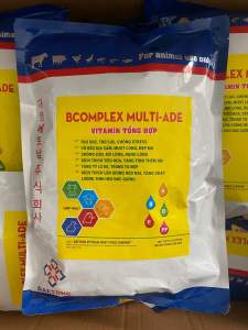 BCOM MULTI-ADE Trợ Sức Vỗ Béo Mượt Lông Tăng Tính Thèm Ăn Chống MổCắn Lông Cho Gà Vịt Ngan Gia Súc Gia Cầm (1kg)