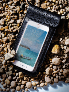 SUNSHINEWORLD | Touchable Charging Waterproof Phone Case
