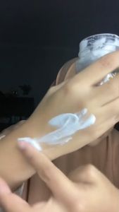 Handbody Pencerah Kulit Seluruh Badan Bibit Cerah Buat Lulur Mandi Pria Dan Cewek Colagen Body Scrub