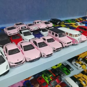 Diecast Mobil 1:36 Mainan Mobil Anak Mini Bahan Paduan Pink Maserati / Nissan GTR / Benz G63 / Beetle Miniatur Die-Cast Die Cast Model Mobil Car