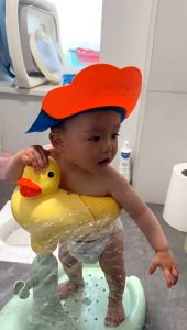 ⚡พร้อมส่ง⚡TinyLion ขาตั้งสำหรับอาบน้ำเด็ก อาบน้ำง่าย&ปลอดภัยด้วย ตัวช่วยผ่อนแรงคุณแม่ ป้องกันอันตราย วัสดุเกรดพรีเมี่ยม แข็งแรง ทนทาน น้ำหนักเบา