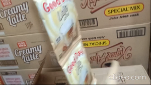 GOOD DAY LATTE ORIGINAL Kopi Good Day Korea isi 1 Renceng x 10 Sachet