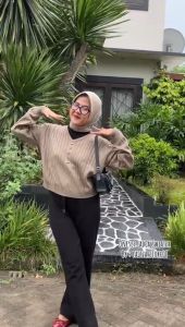 Oneset Ladea Sweater Rajut Kerah V Motif Salur Setelan Celana Kulot Premium Wanita Lengan Panjang Kekinian