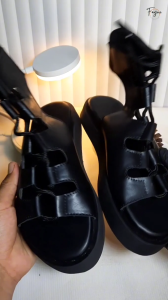 GLADIATOR Sandal Wanita pria FAYUE | SIZE 35 - 45 sandal tinggi 4cm warna hitam bahan kulit sintetis dan kanvas premium Sandal Wanita Kekinian Sandal Fuji Korea Sandal Jelly Slop Wedges Premium Tidak Licin Empuk