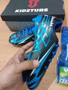 Paket Komplit Sepatu Bola Anak Usia 6-10 Tahun