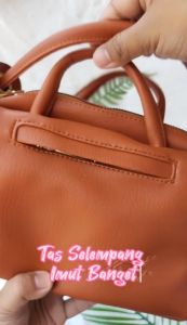 Tas Selempang Wanita Mini Unyu Papirut