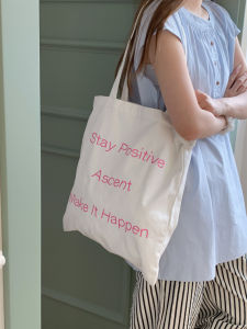 กระเป๋าผ้าใบลายปักตัวอักษรสไตล์เกาหลีแบบลำลองขนาดใหญ่ กระเป๋าสะพายไหล่ข้างเดียว ผ้าฝ้าย กระเป๋าถือสำหรับวัยรุ่น