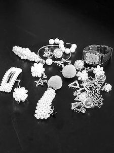 กล่องฟิล์มพีวีซี ที่ใส่พระ กล่องเก็บสร้อยคอ ที่ใส่เหรียญ แท่นโชว์ กันฝุ่น ขนาดต่างๆ พร้อมฐาน