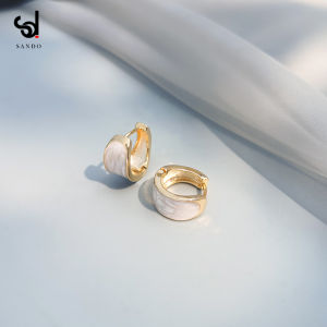 Elegant Red Ear Cuff Womens Unique Design Fashionable Hoop Earrings Korean Style Alloy Jewelry Fresh out Winter New Arrival