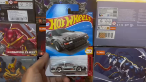 Mô Hình Xe Thể Thao JDM Hot Wheels 1:64 – 82 Toyota Supra Silver New 2026