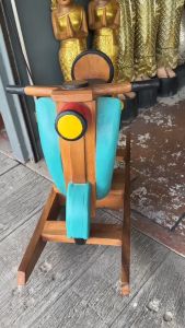 ม้าโยก  รถโยก เวสป้าจำลอง วินเทจ ไม้จามจุรี  ยาว100xกว้าง 36xสูง70cm ม้าโยกไม้ ม้าโยกเยก  โมเดลเมอเตอร์ไซ สำหรับเด็ก ของเล่นเด็ก