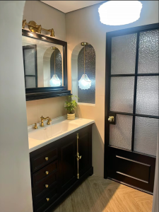 American Style Bathroom Cabinet Combination Vintage Ceramic Oak Floor Standing Wash Basin Vanity Desk with Mirror And Lamp