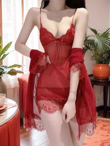 ชุดนอนผู้หญิงลูกไม้สีแดงสดใส่สบายในช่วงฤดูร้อน ชุดนอนผู้หญิงแขนกุดคอตั้งเอวกลาง ชุดนอนผู้หญิงแบบสวมหัว