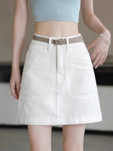กระโปรงยีนส์ทรงเอเอวสูงสีขาว ทรงหลวม สไตล์ฤดูร้อน 2025 กระโปรงสั้นทรงเอเข้ารูปแบบใหม่ กระโปรงผู้หญิง