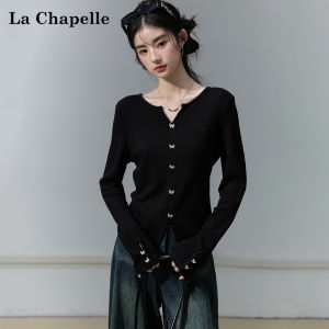 La Chapelle | Áo Thun Ngắn Đen Cổ V Ôm Sát Nút Bướm