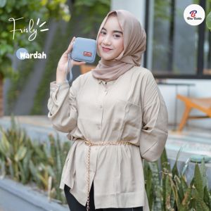 Frisly Pouch by Biru Tsabita