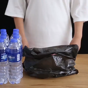 พร้อมส่ง +++ BAAN ถุงขยะ 45X50 cm ถุงขยะแบบมีเชือกรูด มีความเหนียว มีความหนา ใช้งานสะดวก ไม่ขาดง่ายพังง่าย มีหลายสี ลายการ์ตูน รุ่น 5190