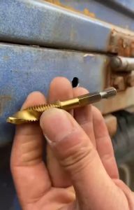 ToolHub 6 ชิ้นด้ายเมตริก M3-M10 ไทเทเนียมเคลือบบิตเหล็กความเร็วสูง ดอกต๊าปเกลียว ดอกเจาะรูเกลียว ดอกทำเกลียว ดอกต๊าป ดอกสว่านต๊าปเกลียว