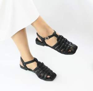 JSB Sandal Heels Wanita Kronjo Tali Belakang Gesper Heels