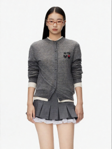 Fun True Self Mickey Mouse Heart Design Knitwear