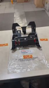 DUDUKAN TAMENG DEPAN SAYAP TEBENG LUAR GRAND GREN FILLANO FILANO VILANO BJM F8365 ASLI ORI ORIGINAL YAMAHA YGP