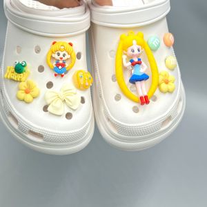 10Pcs/Set Shoes Charms Shoe Flower Decoration Cartoon 3D Sailor Moon Detachable Clogs Buckle for Hole Rubber Clogs
