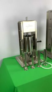 Máy đùn xúc xích máy đùn thịt quay tay 3 Lít- Inox 304