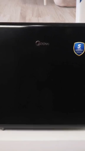 Midea 60L Mini Bar / Mini Fridge MDRD88FGD30