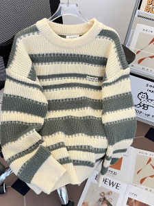 เสื้อสเวตเตอร์คอตั้งลายทางสำหรับผู้ชาย ฤดูใบไม้ร่วง/ฤดูหนาว 2025 ทรงหลวม สไตล์อเมริกันย้อนยุค ปกติ แขนยาว ปกติ